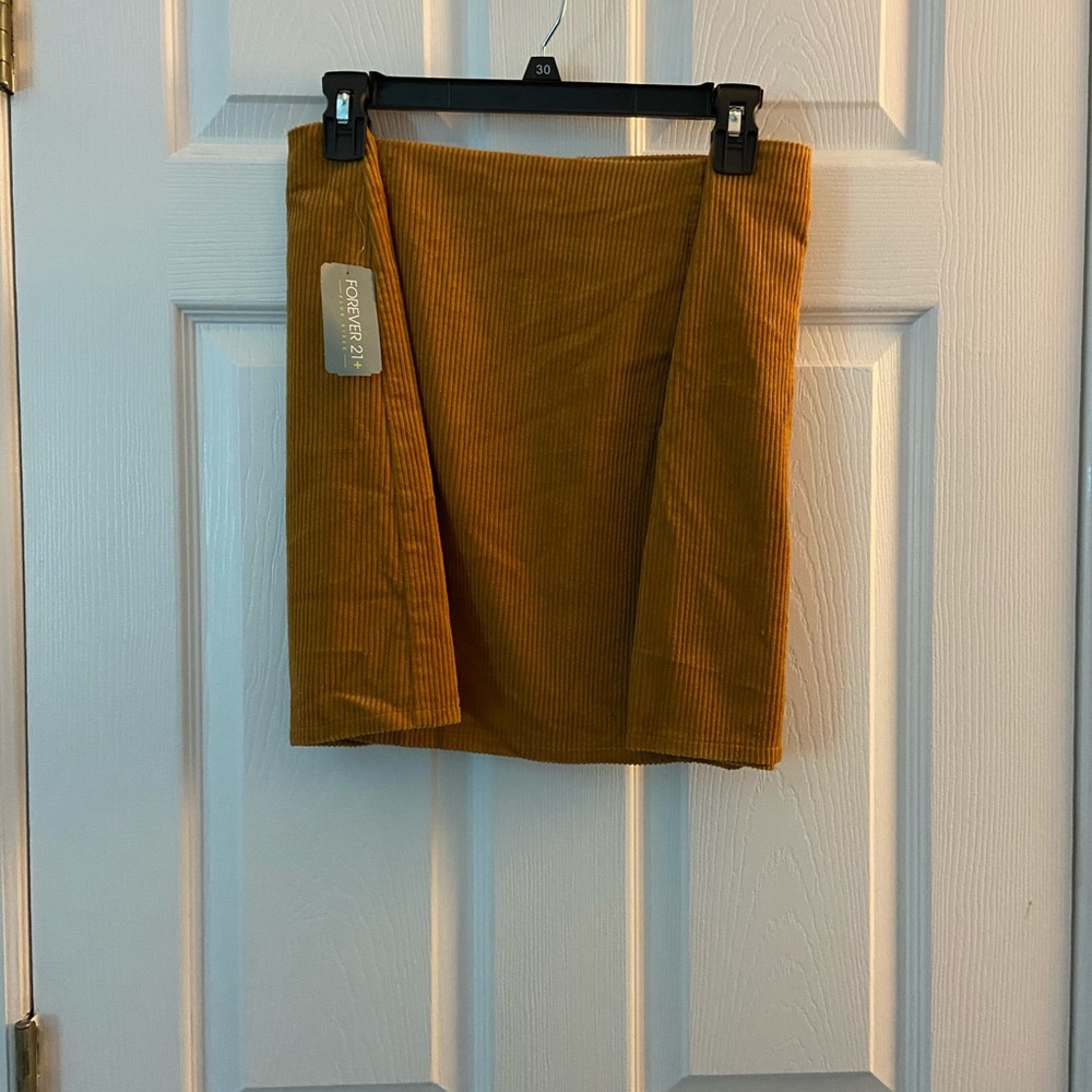 F21 Mini Skirt - Picture 2 of 4